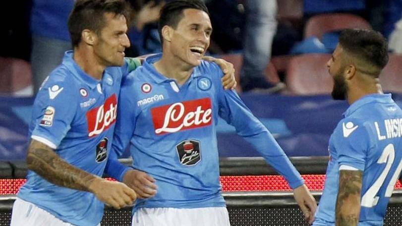 Napoli ricomincia da tre, Torino ko
