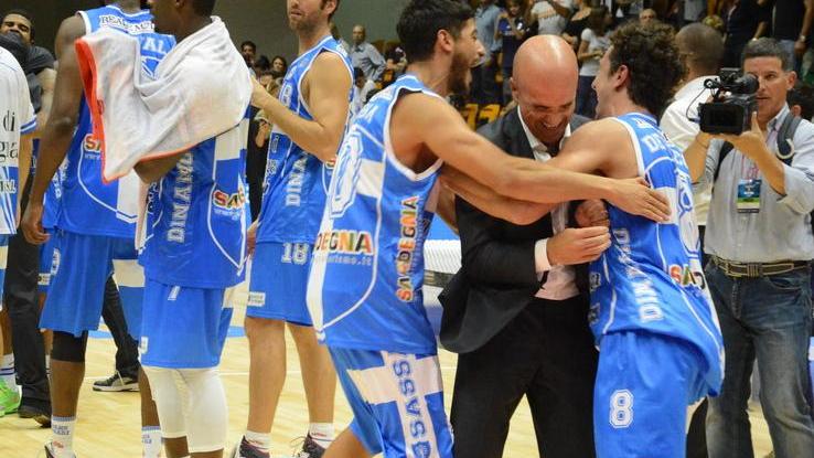 Dalla tensione ai gavettoni: è ancora delirio