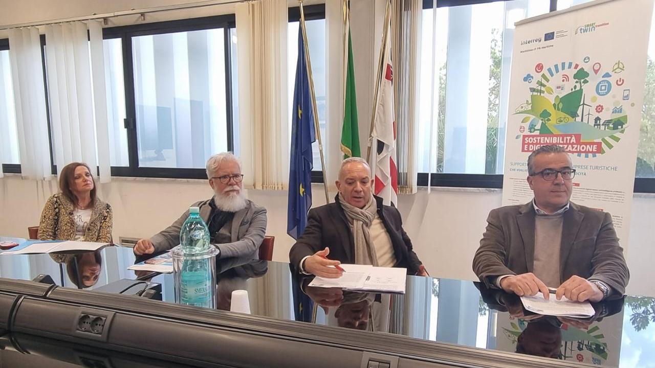 Un momento della presentazione, foto di Mauro Chessa