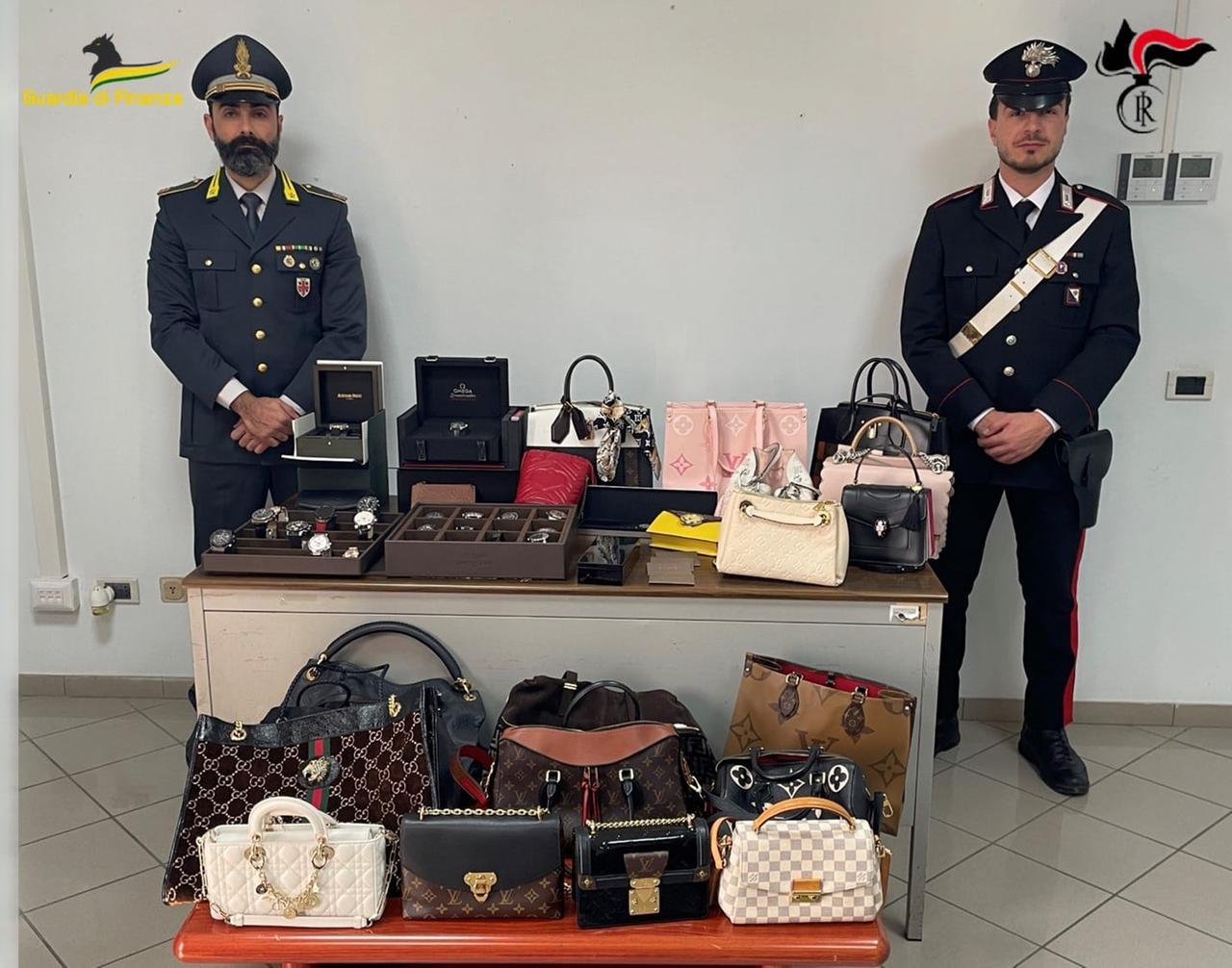 Truffa milionaria: acquisti di auto di lusso e vacanze con soldi pubblici