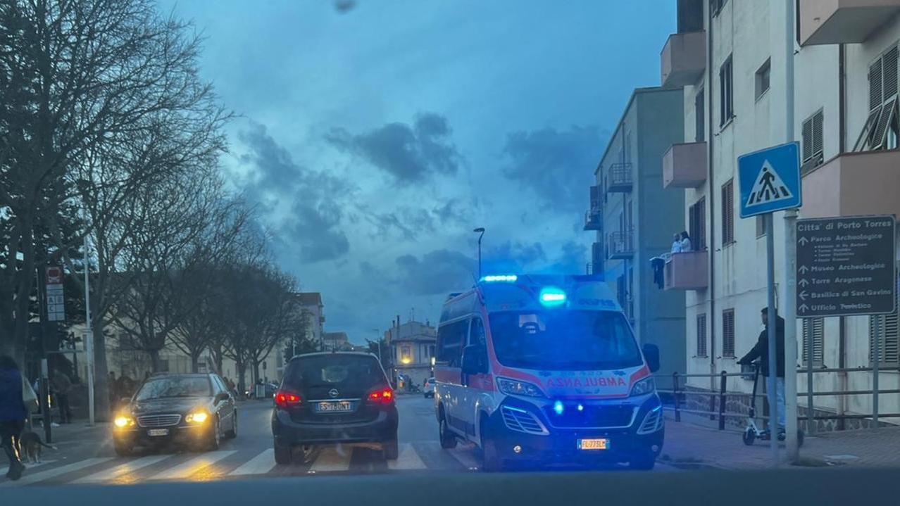 Porto Torres, un 65enne muore d’infarto in casa: inutile la mobilitazione dei soccorsi