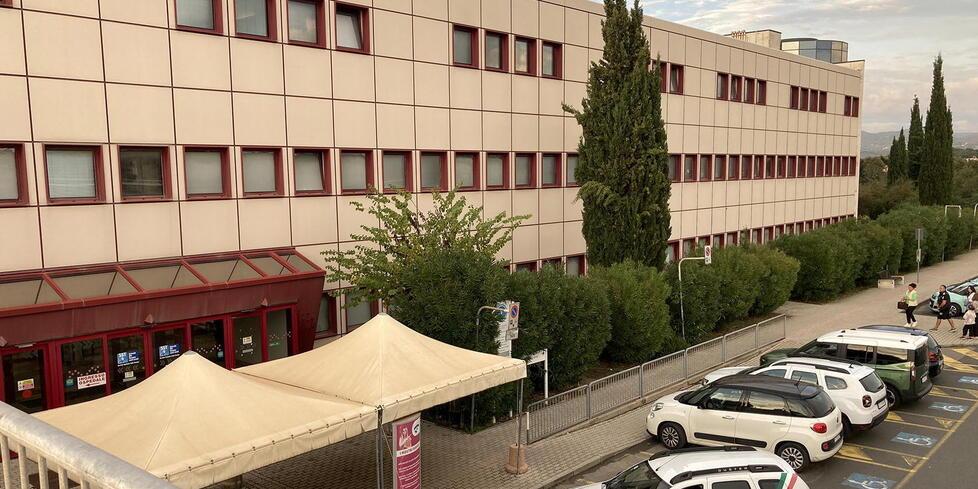 Cecina, neonata di dieci giorni muore in ospedale: ora i genitori devono anche pagare le spese legali<br>
