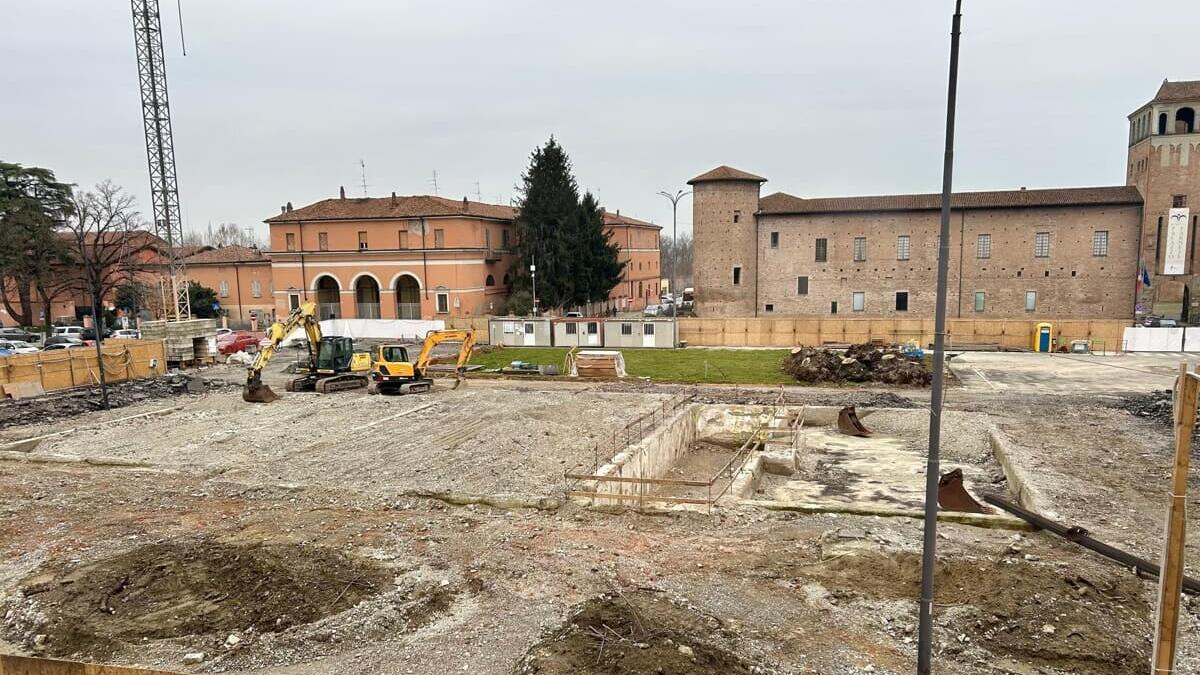 Altre nubi sui parcheggi di Lodetti. «Illazioni smentite dalla Prefettura»