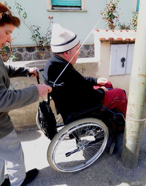 Troppe barriere architettoniche: «Adottate il Peba» 