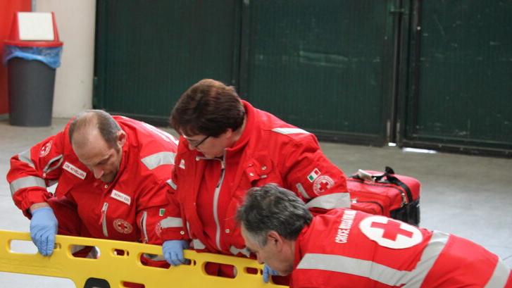 Si accascia mentre fa la spesa all’Ipercoop l’Ariosto e muore