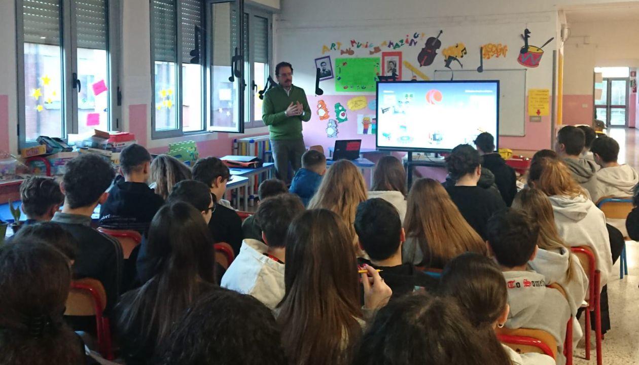 Livorno, gli studenti delle Mazzini “nello spazio” con la Kayser