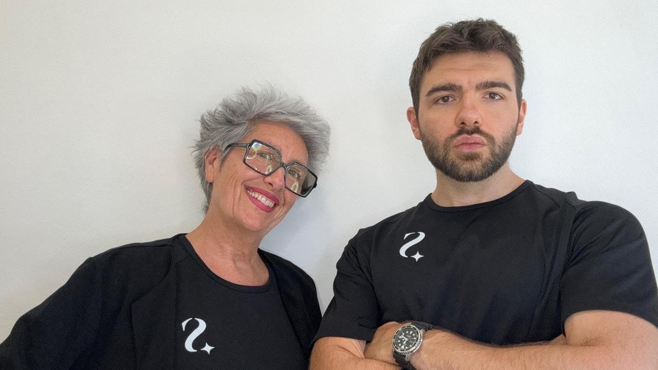 Il salone di parrucchieri punta su via Ricasoli: Stella apre e assume