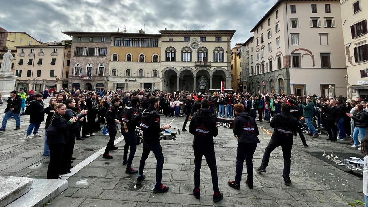 Lucca, una grande festa in piazza per l'atto finale di “Campa Cavallo”