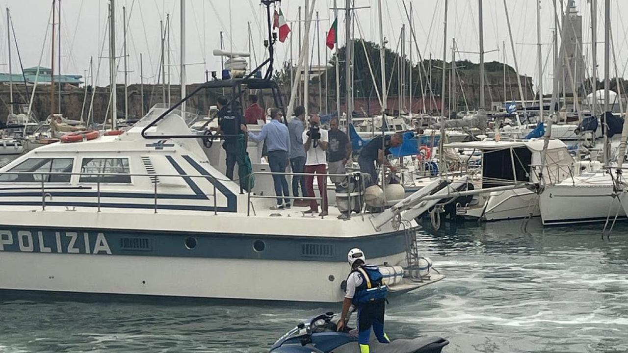 Due mezzi della Squadra nautica labronica