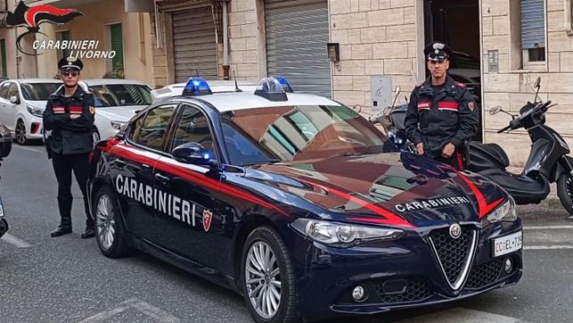 Due carabinieri (foto d'archivio)