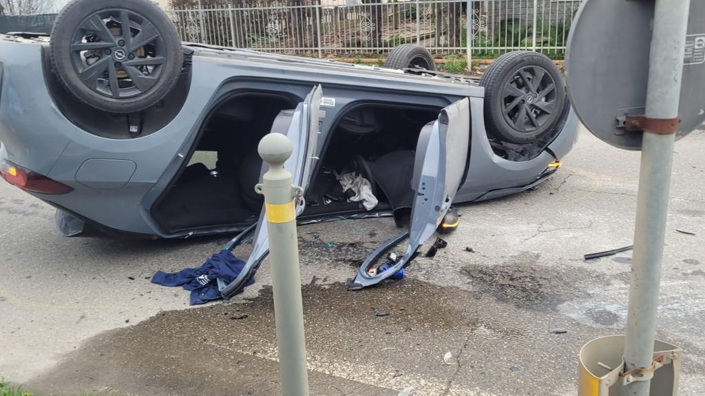 L'auto su cui viaggiava il giovane