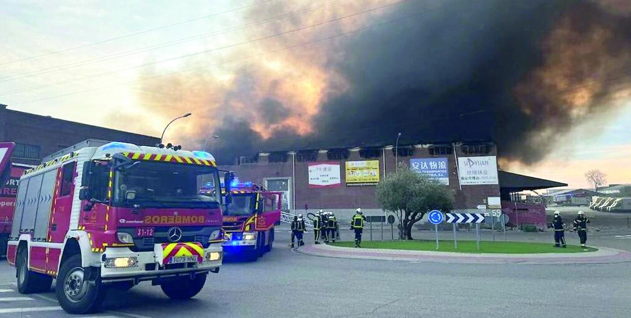 
	L'incendio a Fuenlabrada nei pressi di Madrid

