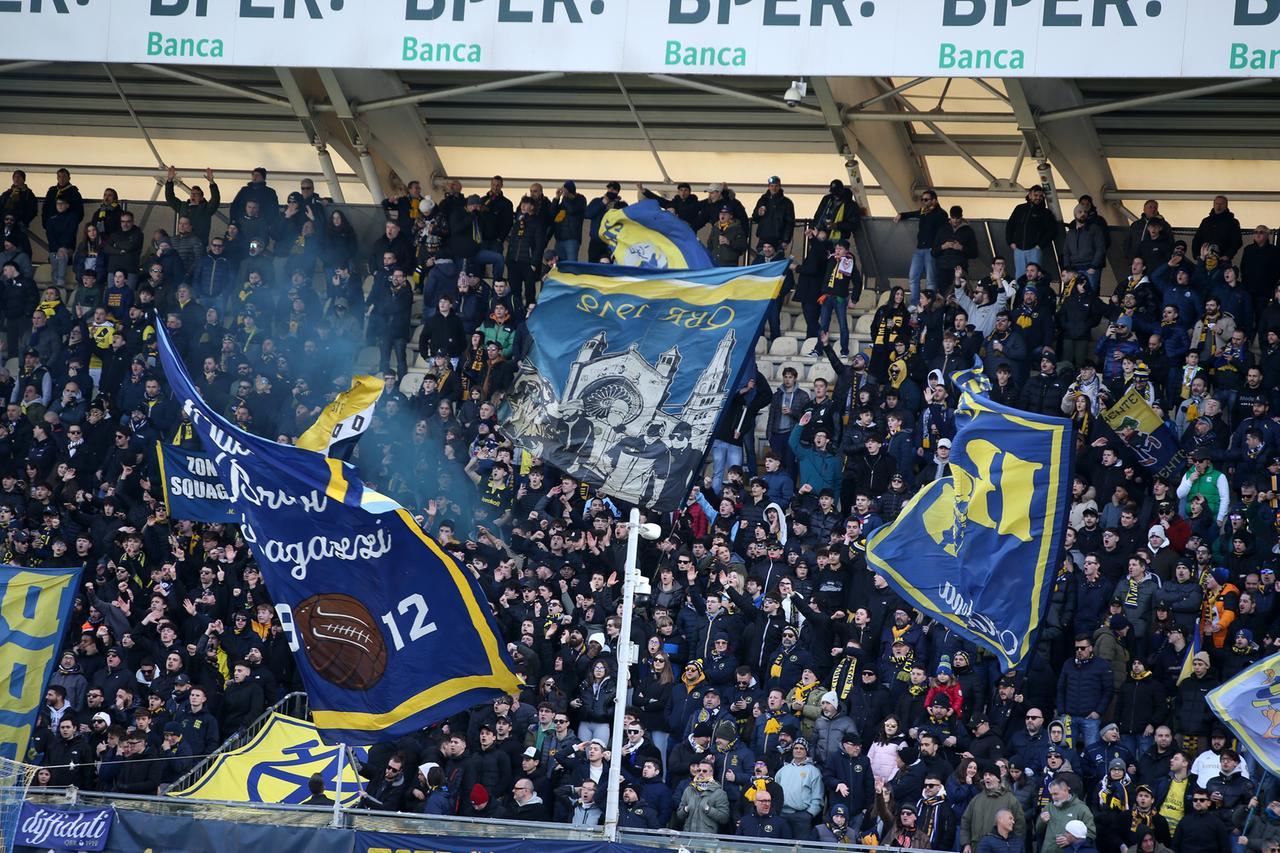 
	La Curva Montagnani

