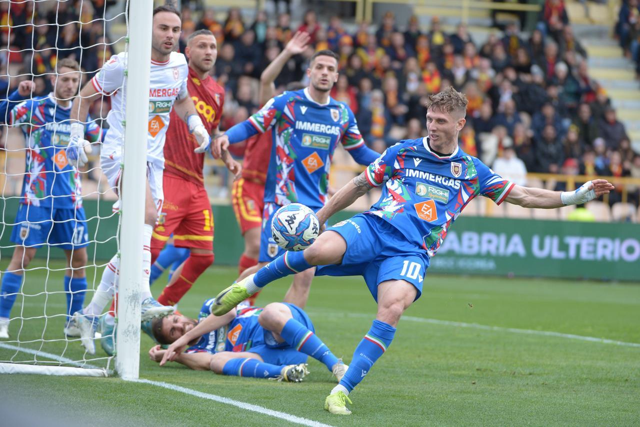 La Reggiana sfiora l’impresa a Catanzaro e si accontenta del pareggio