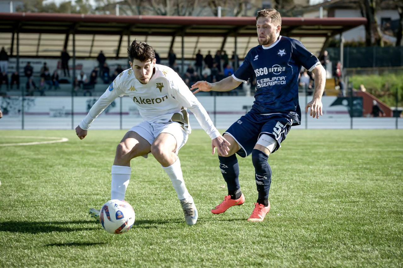 
	Un'azione del match (foto dal profilo Facebook del club)

