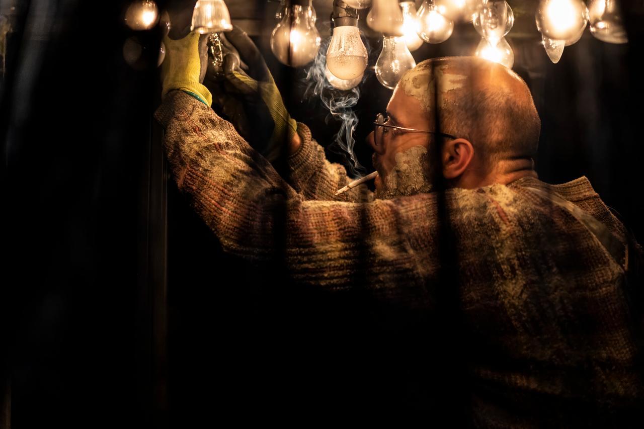 “Felicissima Jurnata” all’Herberia sospesa tra i personaggi di Beckett e i tipici “bassi” del Rione Sanità