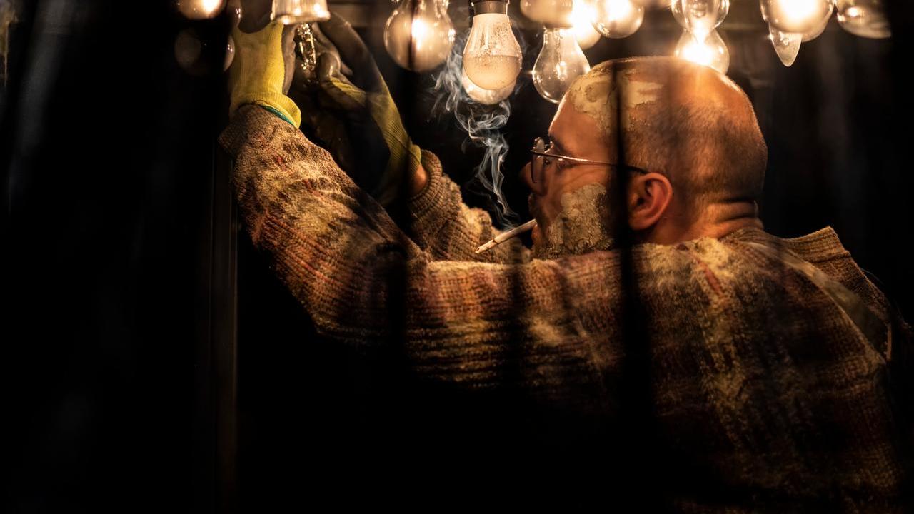 “Felicissima Jurnata” all’Herberia sospesa tra i personaggi di Beckett e i tipici “bassi” del Rione Sanità