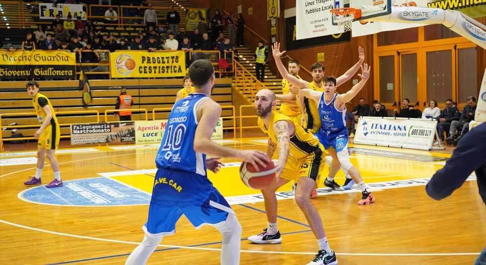 Leonzio in palleggio