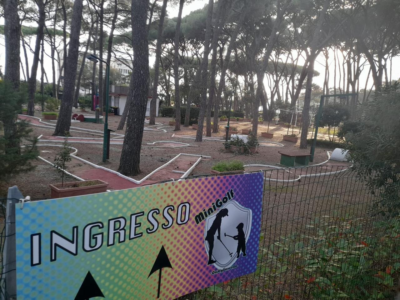 
	Il minigolf a Castiglioncello

