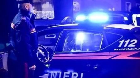 Prato, prima gli schiaffi al volontario e poi le minacce alla madre: la notte folle di un 16enne