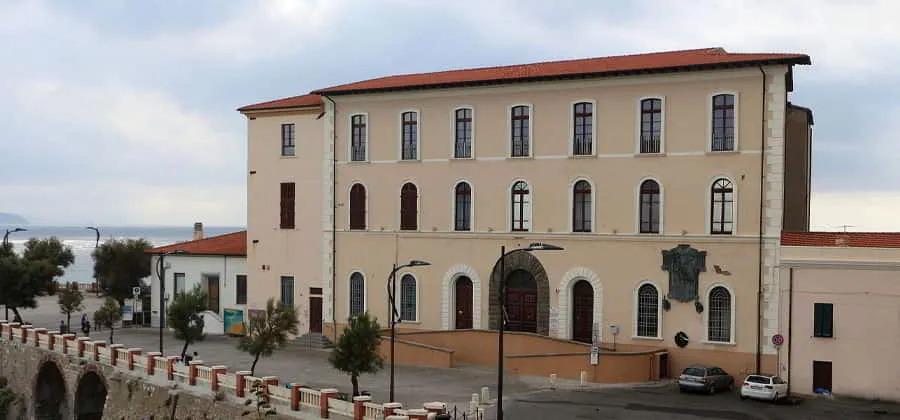 L’Istituto di Biologia Marina dovrà lasciare Palazzo Appiani, al suo posto nuovi uffici comunali