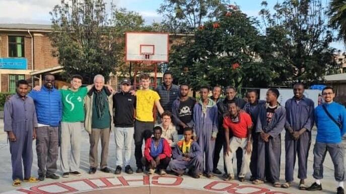 «Le mie estati in Etopia con i ragazzi di strada»