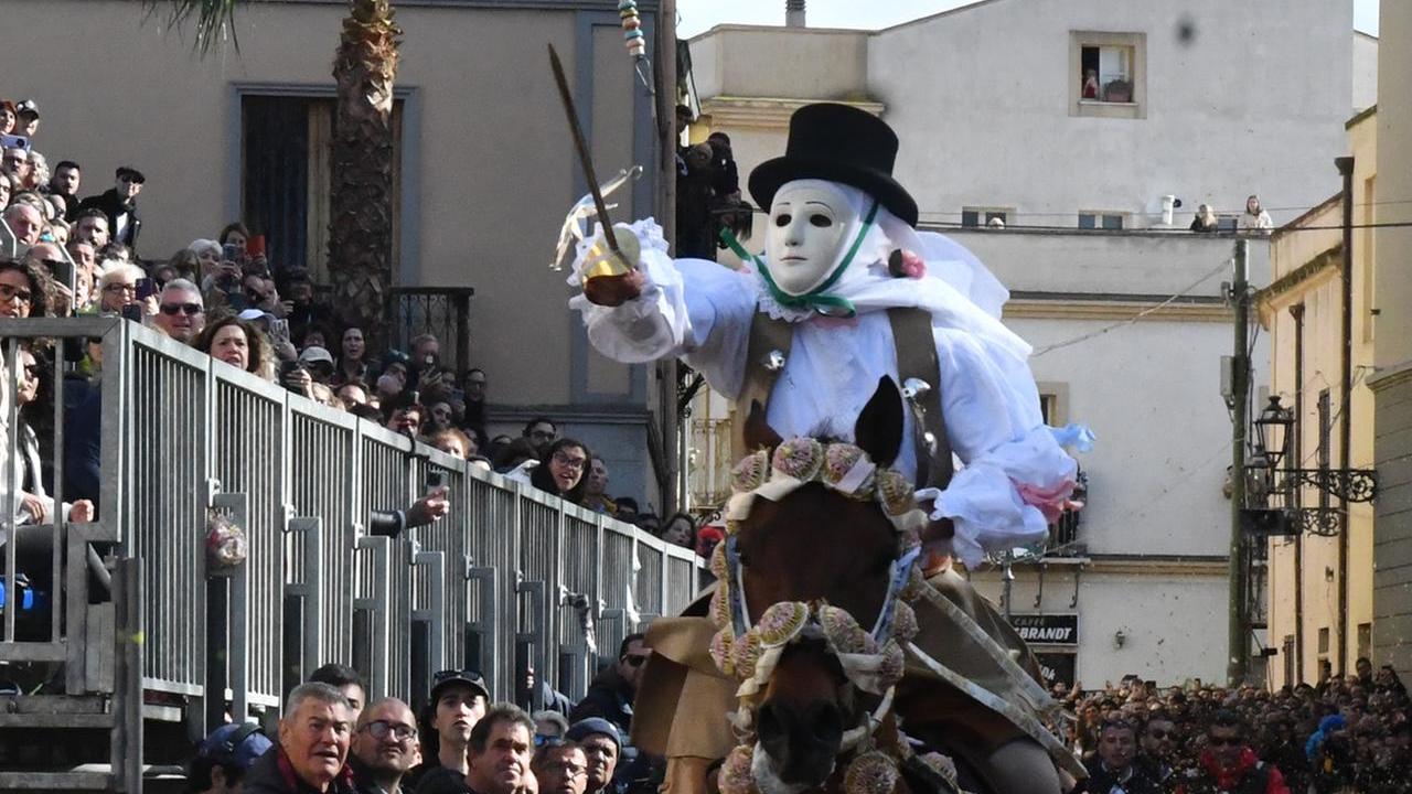 Oristano Su componidori Fabrizio Manca durante la corsa della Pariglia