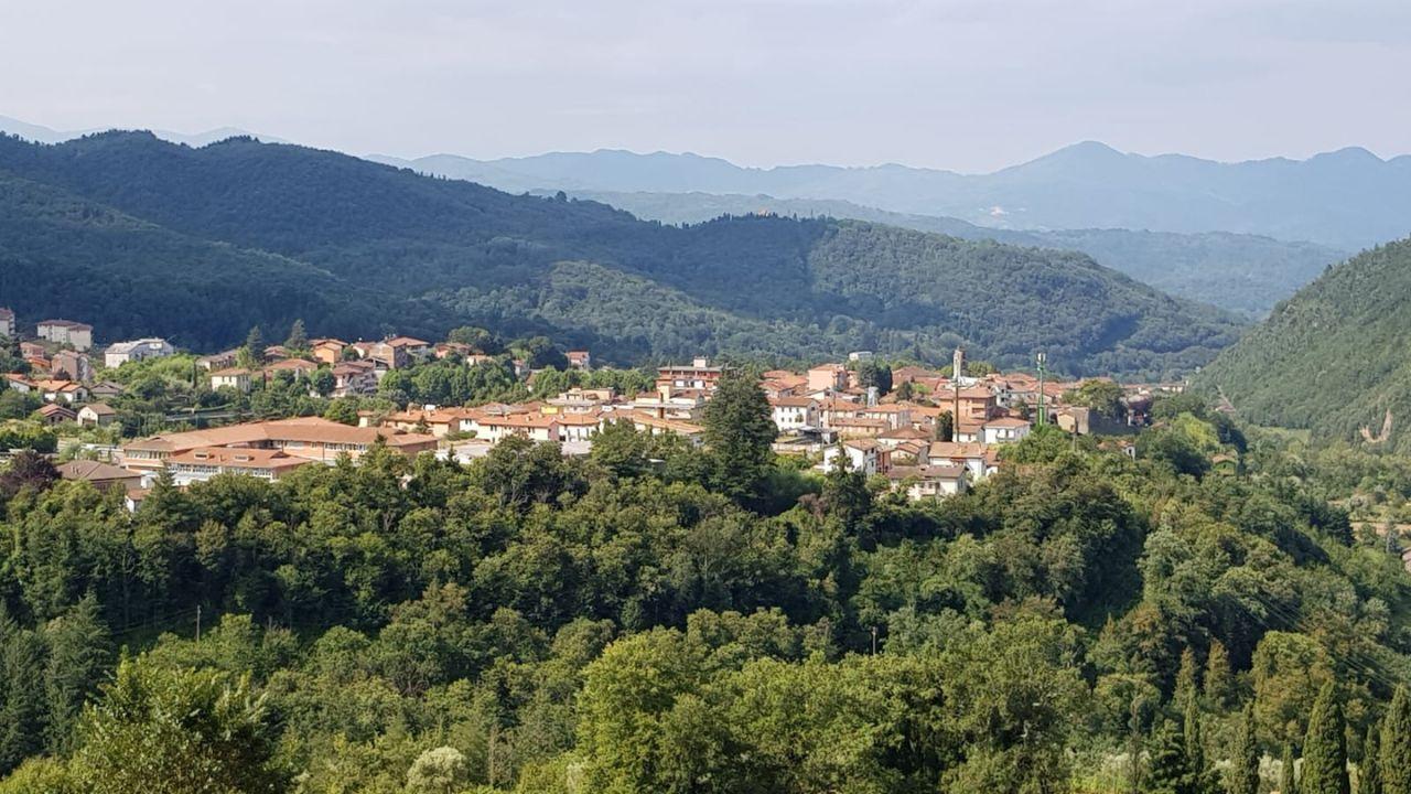 Case in Toscana, ma quale Firenze: agli stranieri piace soprattutto un borgo in Lunigiana