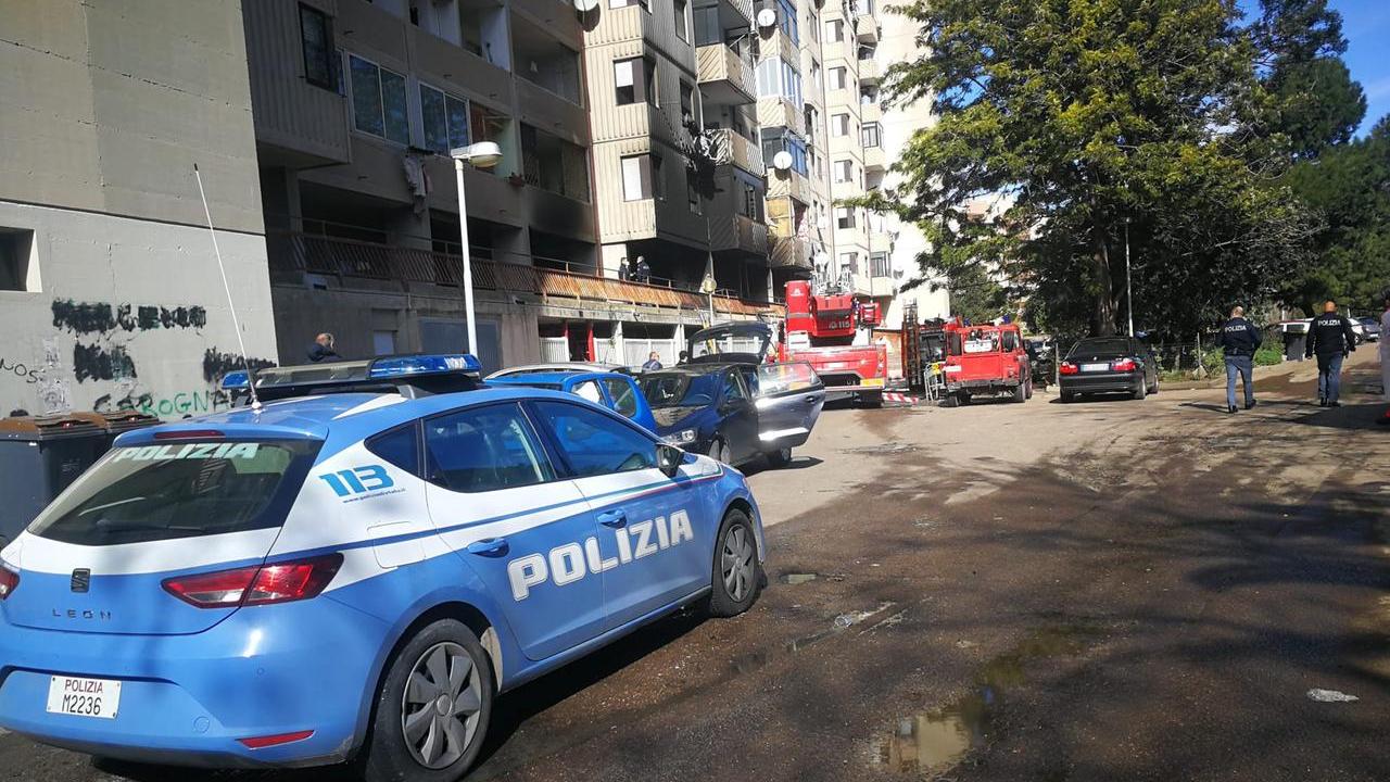 Ruba in pizzeria, finisce ai domiciliari e poi evade: in cella