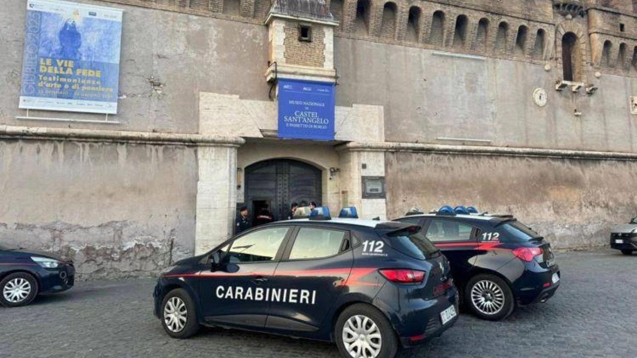
	Carabinieri a Castel Sant'Angelo (Foto: Adnkronos)

