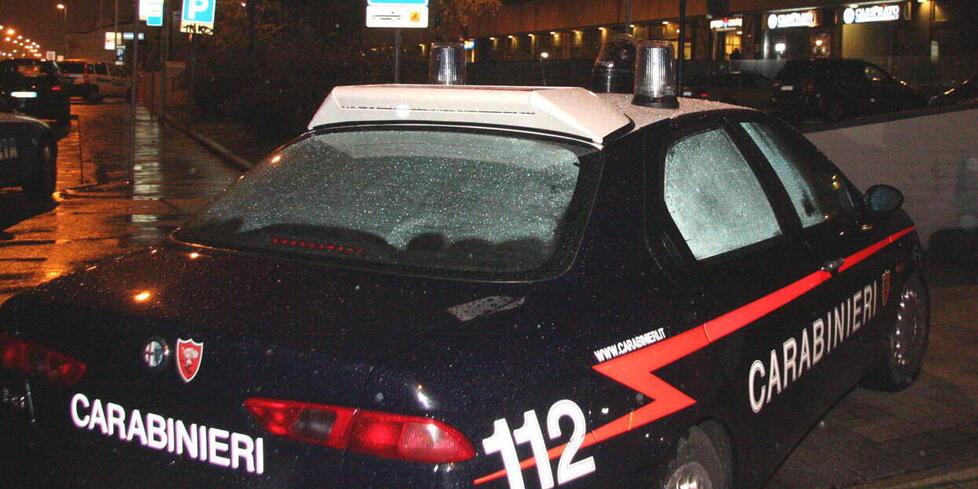 Piombino, lite in strada: 54enne accoltellato. È ricoverato a Villamarina