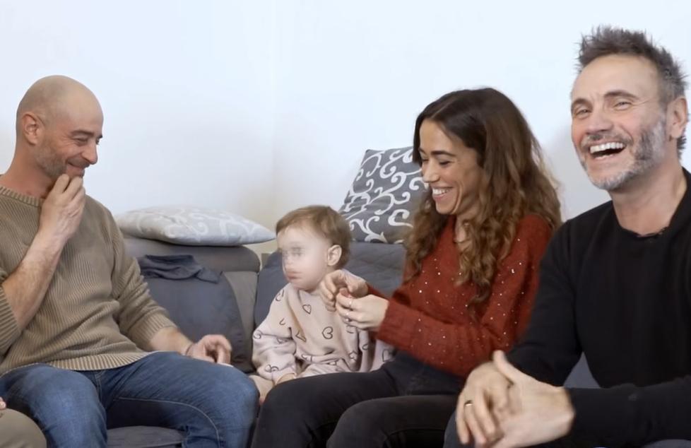 
	Gioia e i suoi genitori insieme a Nek

