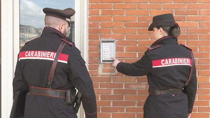 Finti ispettori e truffe Enel, i carabinieri lanciano l’allarme: «Chiamate il 112»