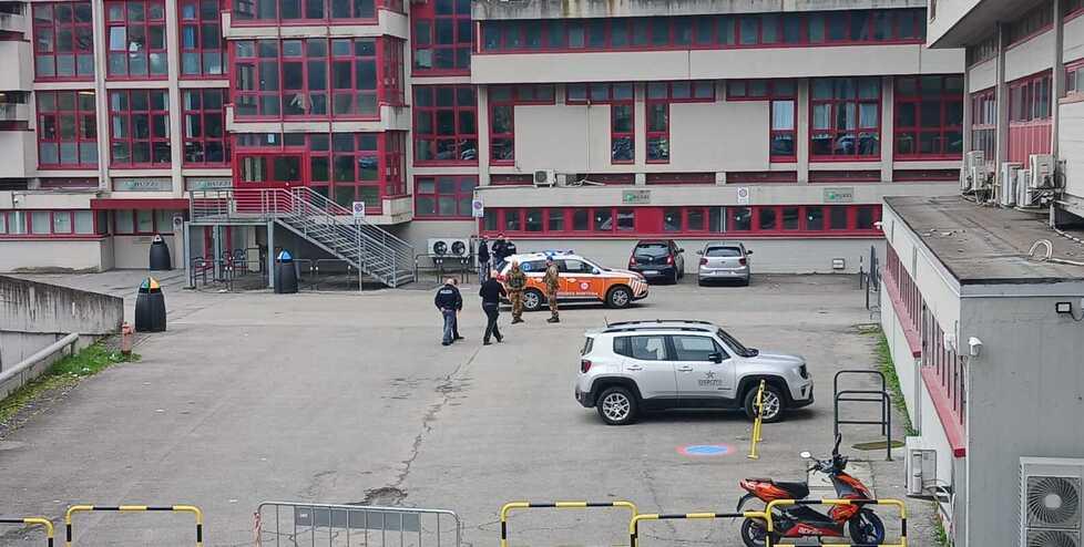 
	La scuola dove il ragazzo &egrave; caduto dalla finestra

