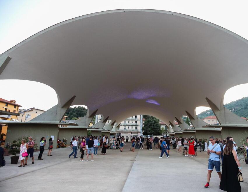 “Inflorum”, la nuova veste della Biennale del fiore di Pescia. Una quarantina di espositori al vecchio mercato