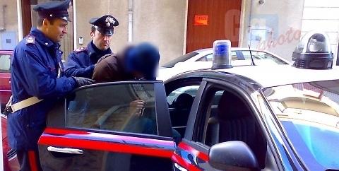 Montecatini, anni di botte, offese e minacce. Arrestato il marito violento