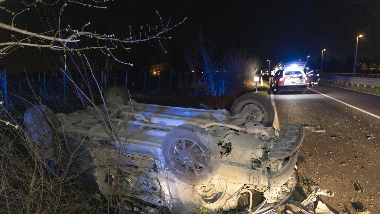Un'auto coinvolta nel pauroso incidente