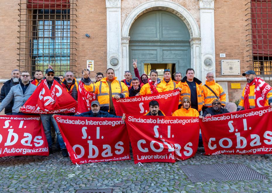 Vertenza Idealservice, c’è l’accordo ma restano le nubi su Eni-Versalis: possibile addio a Ferrara in tre anni