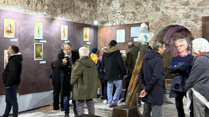 Lo storico carnevale di Livorno? Si racconta nella mostra “Coriandoli e cromosomi”