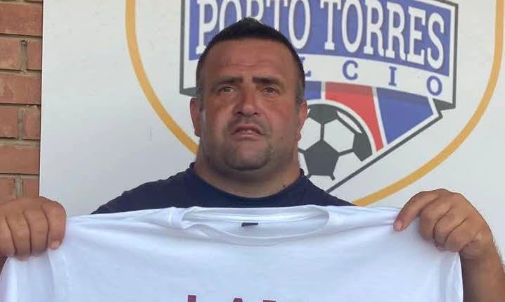 Porto Torres, aggredito a calci e pugni sotto casa