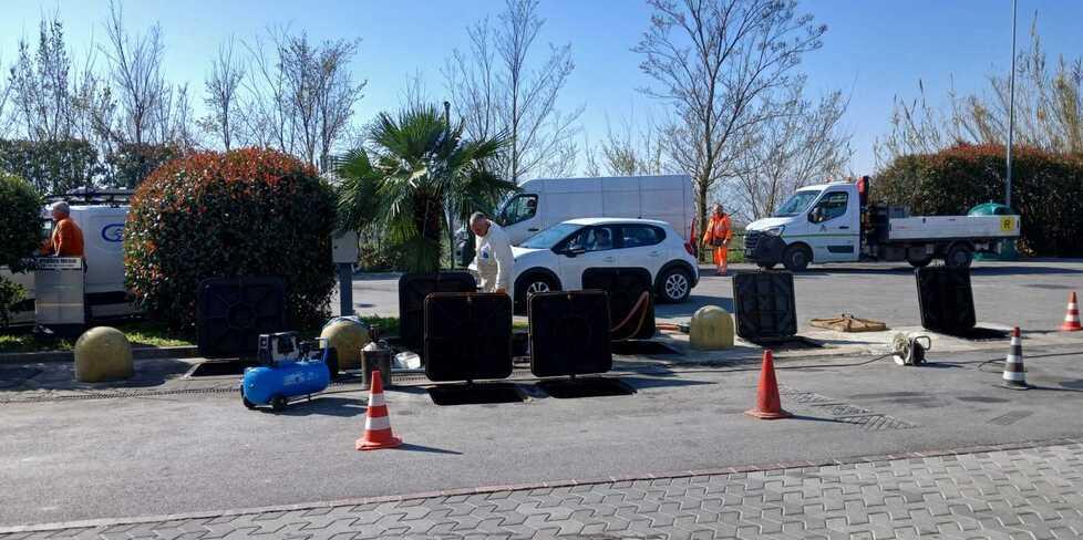 
	Gli operai della Sirtam al lavoro


