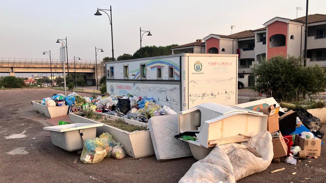 Uno dei cinque ecobox eliminati lo scorso anno