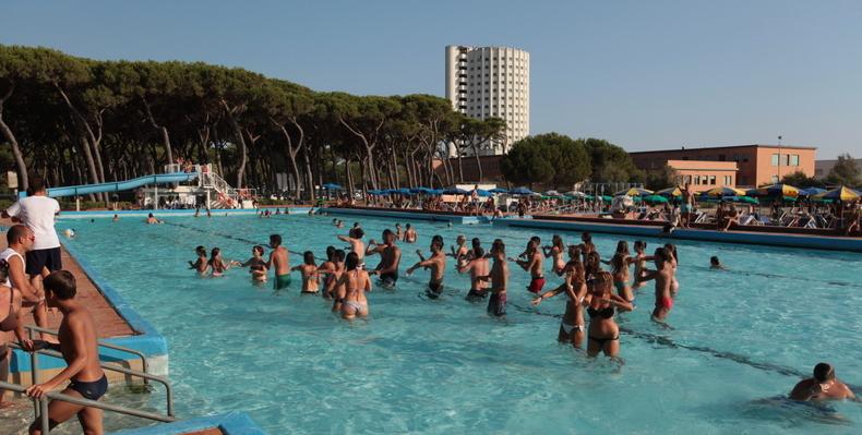 Il villaggio Torre Marina cerca 30 persone per l’estate: come candidarsi
