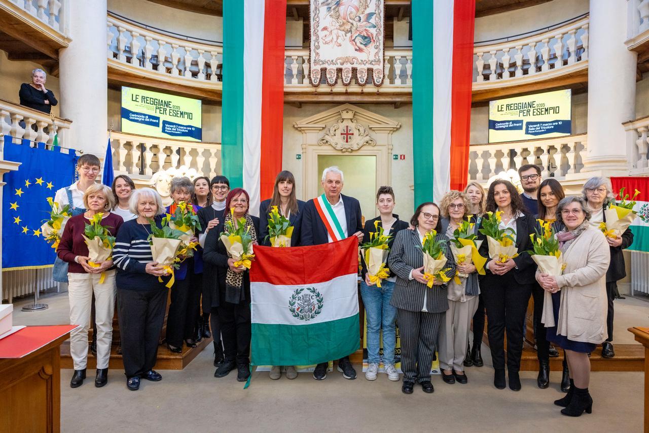 Giornata internazionale della donna, in Sala del Tricolore premiate le "Reggiane per esempio"