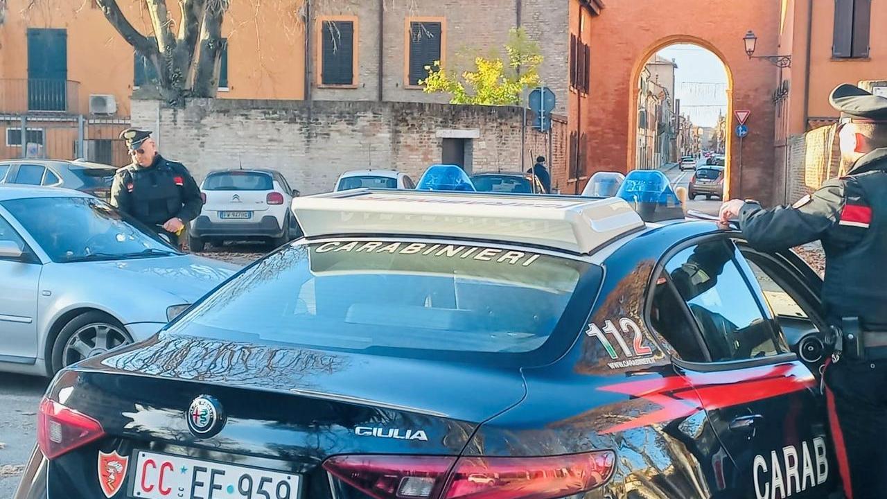 Sorpreso a spacciare eroina, 28enne arrestato a Ferrara