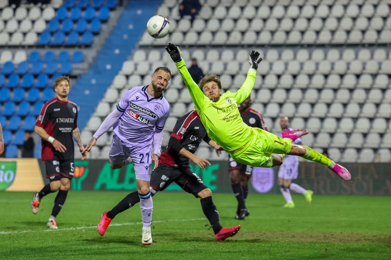 La Spal perde ancora in casa e combina i soliti errori, l’Arezzo passeggia a Ferrara