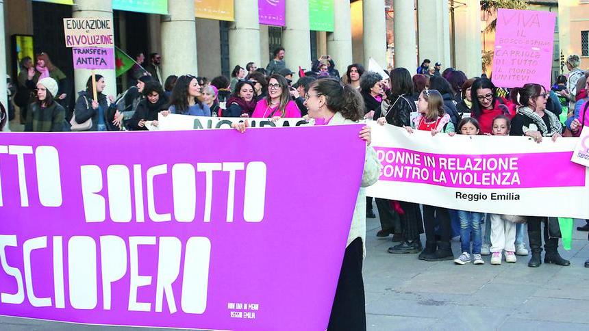 L’8 marzo in piazza: «Scioperiamo anche contro la guerra»