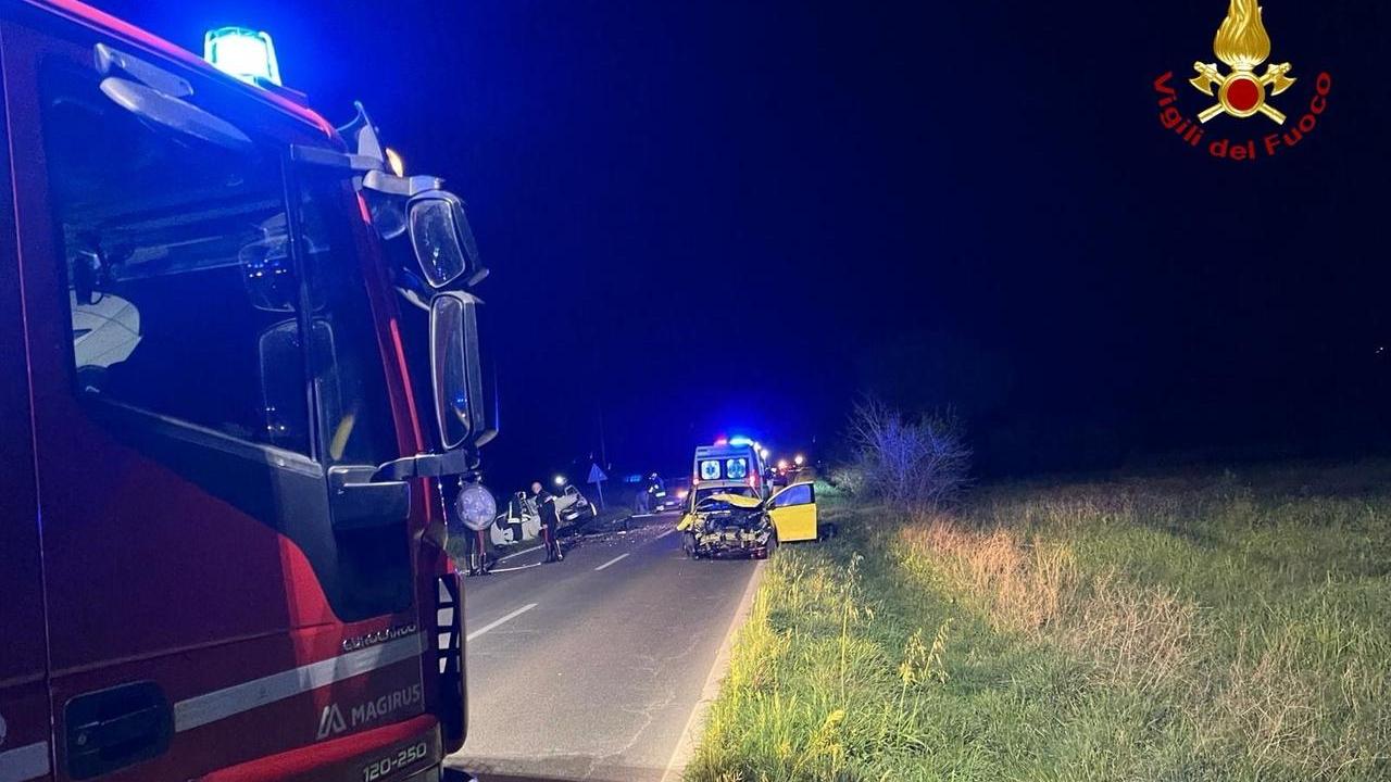 Schianto frontale sulla provinciale 152 a Gavorrano: paura ma nessun ferito grave