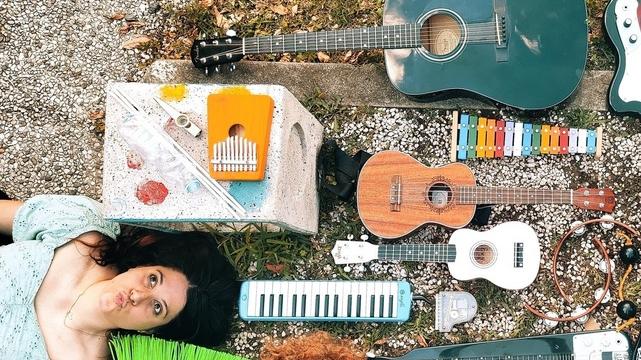 “Yes Land” e “333 porcellini” in scena per la domenica di teatro ragazzi