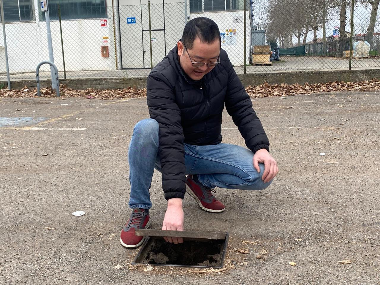 Furto con spaccata al bar tabacchi “Elvis” di via Coletta. Messo a soqquadro il locale e prese le due casse